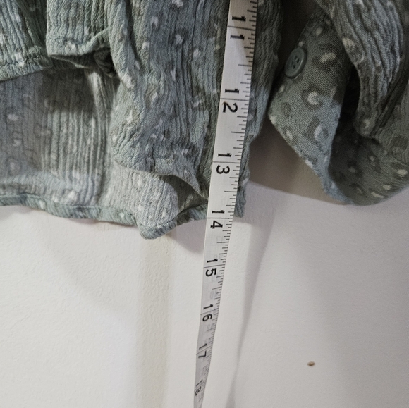 Hippie Rose button down cheetah print blouse! - Picture 5 of 5